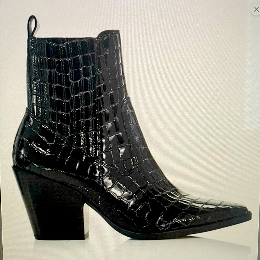 Beautiful Aqua Private Label. AQ Star. Croc-Embossed Booties.